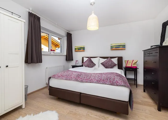 Berghaus Апартаменти