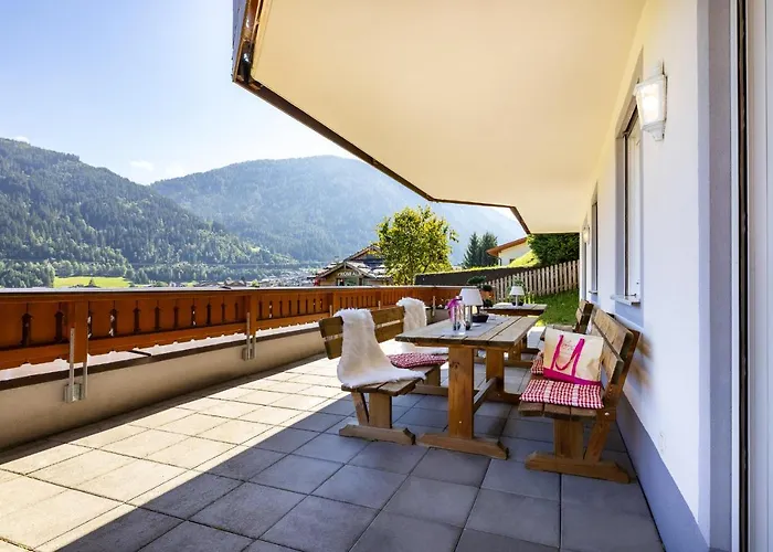 Апартаменти Berghaus *