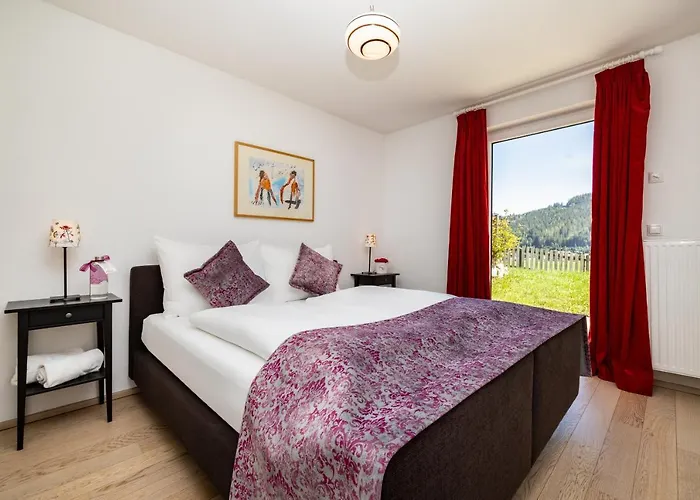 Berghaus Апартаменти *